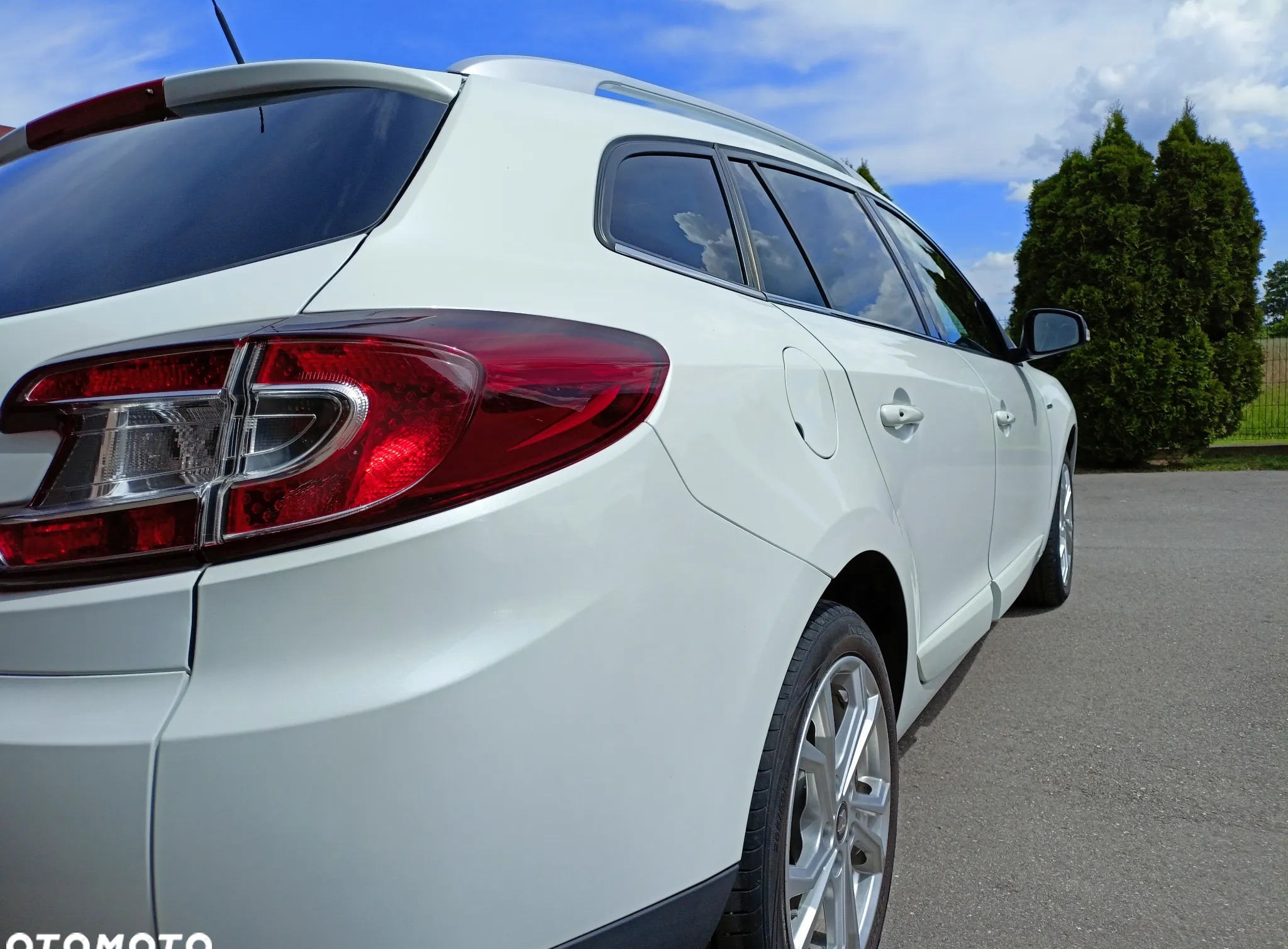 Renault Megane cena 32500 przebieg: 217500, rok produkcji 2014 z Niepołomice małe 529